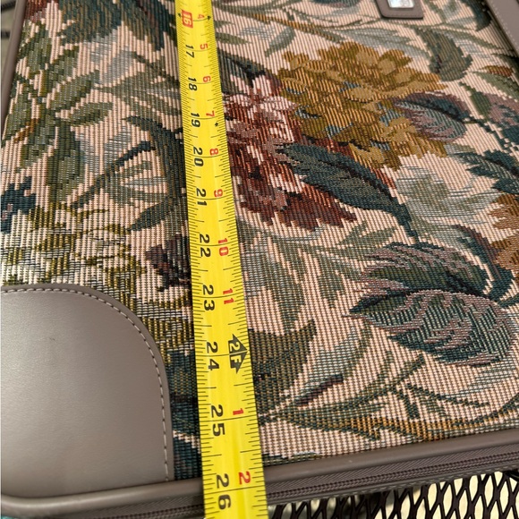Jordache Tapestry Vintage Luggage - Storage - Picture 7 of 11